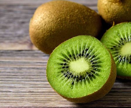 Kiwis A Tiny Fruit, Packed with Power